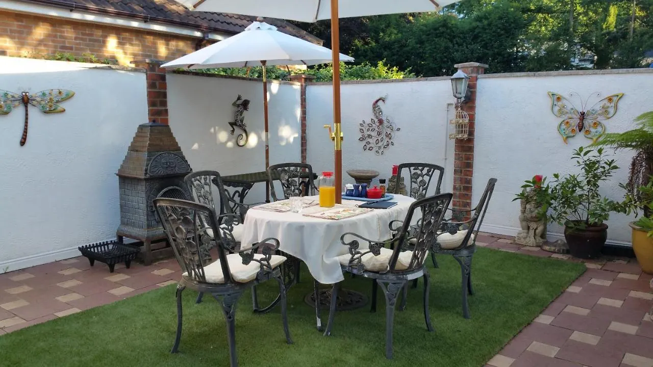 Best Area Close To Leeds Centre contacts